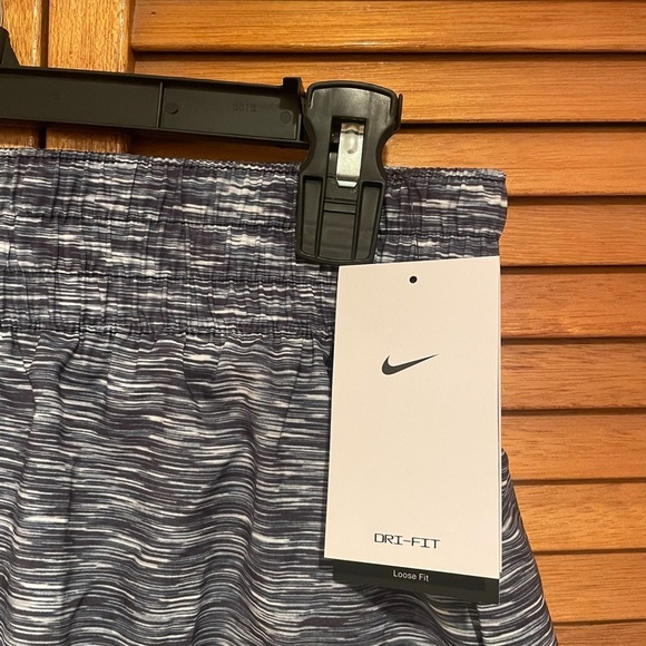 Nike Women’s One Dri-Fit Mid-Rise 3” Navy Blue Brief Lined Shorts Sz M NWT - Picture 2 of 9